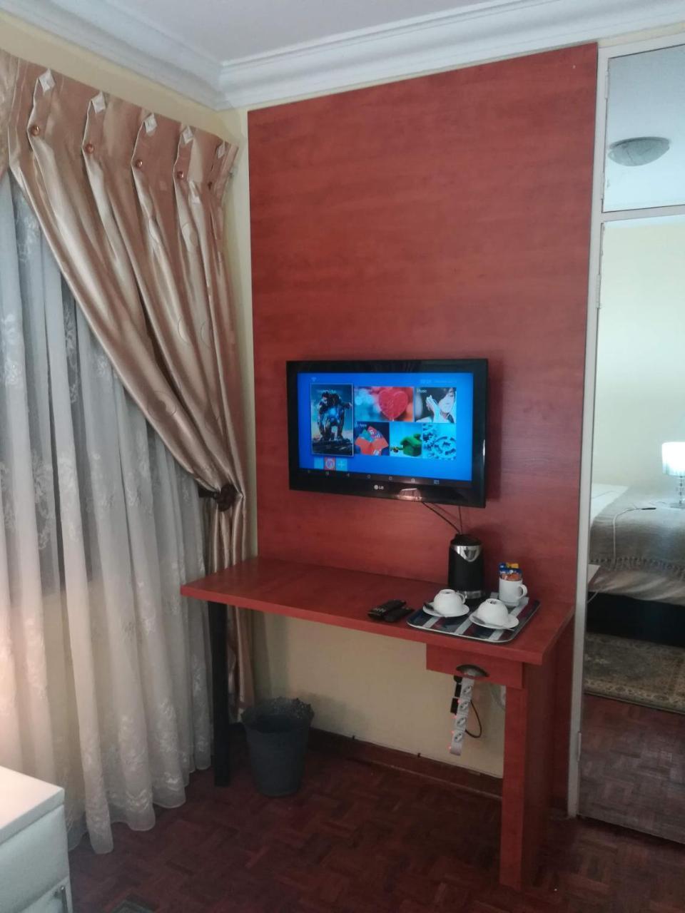 Lalela House Apartment โจฮันเนสเบิร์ก ภายนอก รูปภาพ