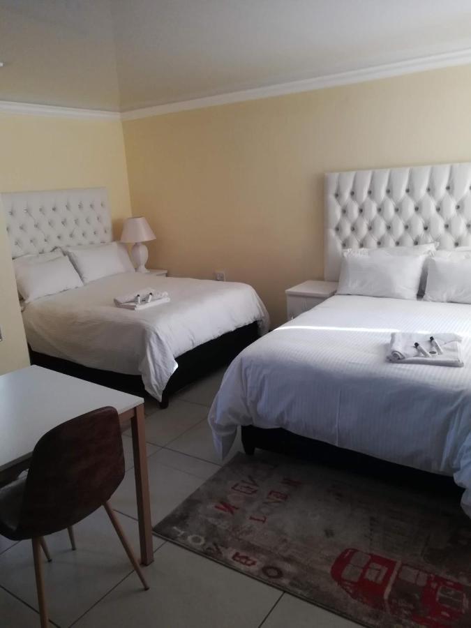 Lalela House Apartment โจฮันเนสเบิร์ก ภายนอก รูปภาพ